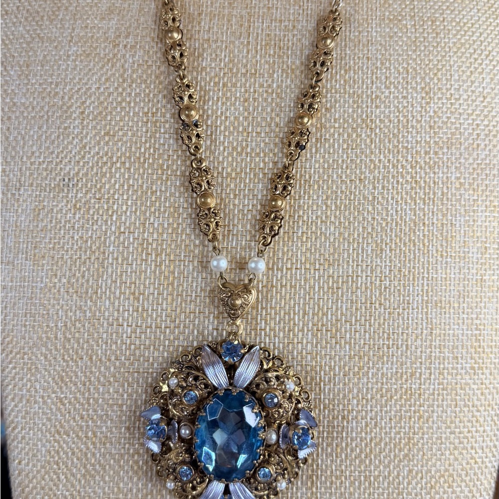 Vintage Western Germany Gold and Blue Pendant Necklace - Picture 10 of 11